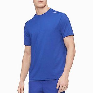 NWT! Calvin Klein Crewneck T-Shirt